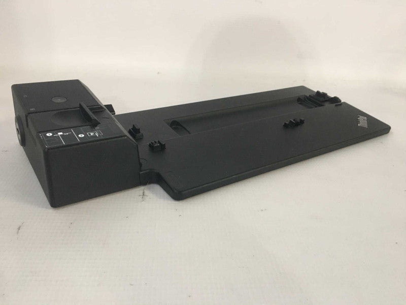 Lenovo ThinkPad 135w Ultra Docking Station - 40AJ, NO AC ADAPTER Q