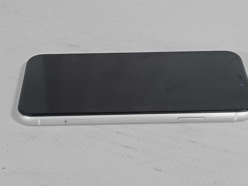 Apple iPhone Xr 64GB UNLOCKED, Read _