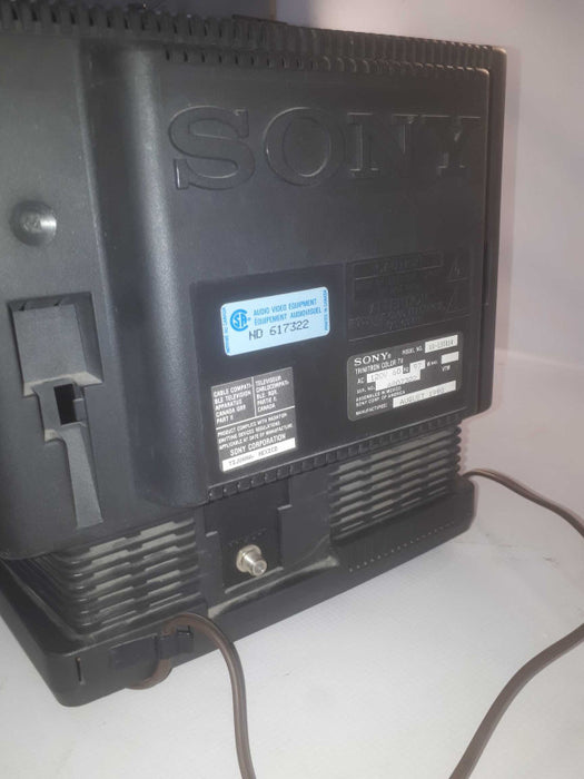Sony Trinitron model KV-13TR14 aug 1990 VINTAGE no remote