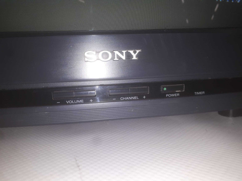 Sony Trinitron model KV-13TR14 aug 1990 VINTAGE no remote