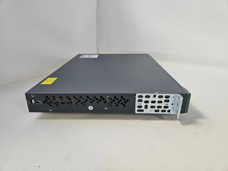 Cisco Catalyst 2960 series 24 Port PoE Ethernet Switch WS-C2960-24PC-S V06 )