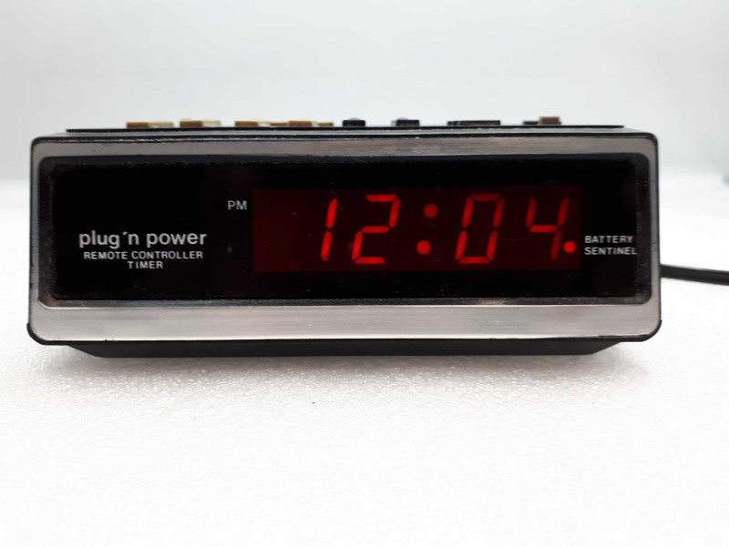 Vintage Radio Shack Plug \\'N Power Remote Controller Timer 61-2670 &