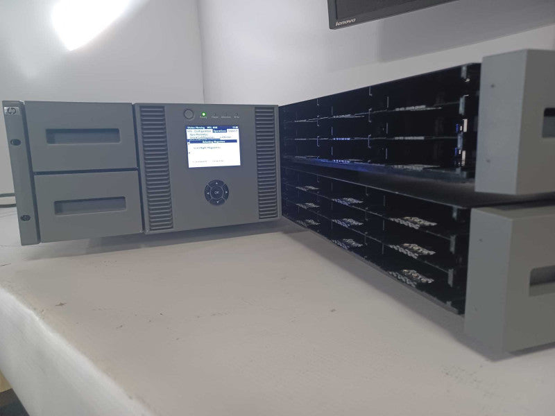 HP StorageWorks MSL4048 Tape Library 4x LTO6 SAS Drives , 2x PSU, Read _