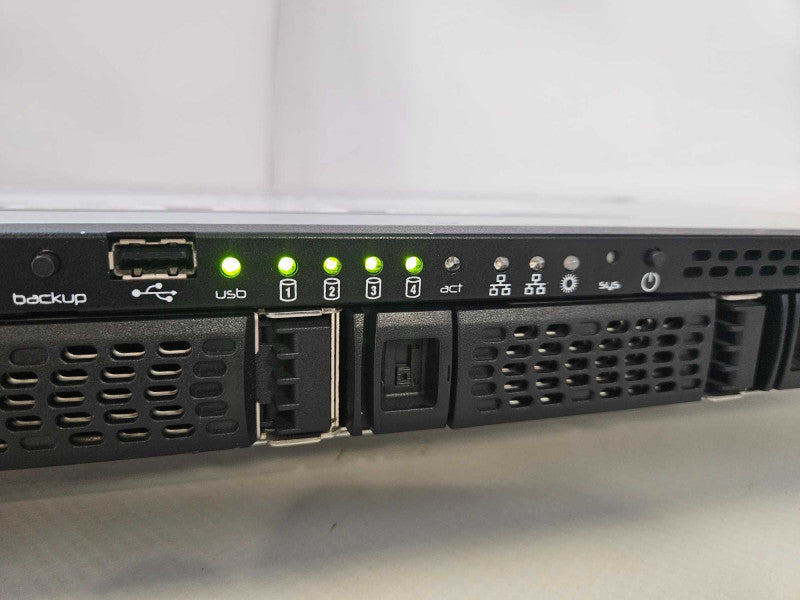 NetGear RNRX4 ReadyNas 2100 Network Storage w/ Rack Ears, 4x 2TB HDDs  )