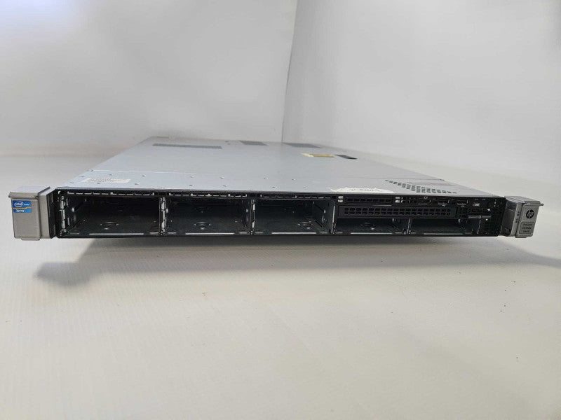 HP ProLiant DL360e Gen8 2x Xeon E5-2403 0 @ 1.80GHz 8GB RAM NO RAID *READ* )