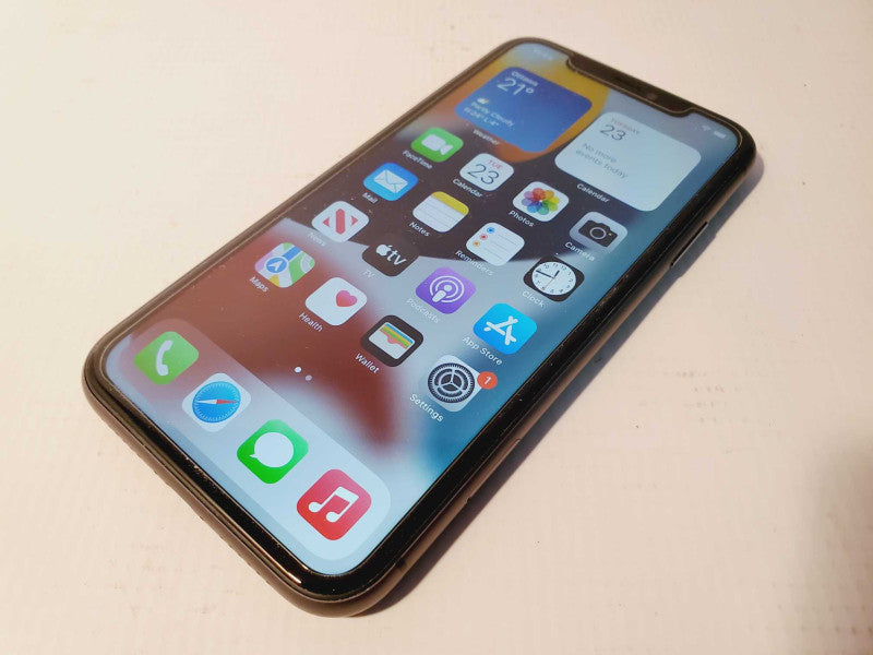 Apple iPhone 11 - 64GB - Black (