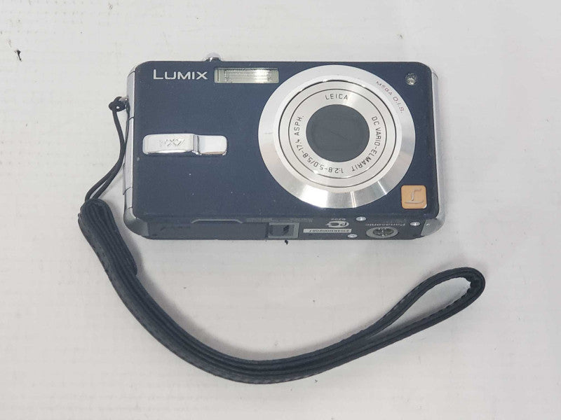 Panasonic Lumix DMC-FX7 5.0MP Digital Camera (AS-IS) |
