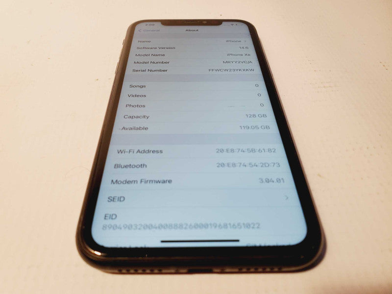 Apple iPhone XR - 128GB - Black [Read] (