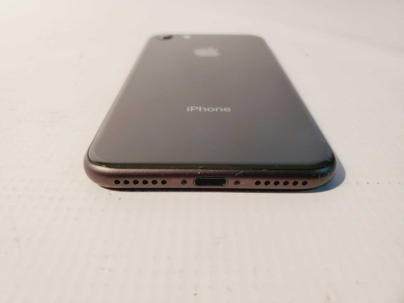 Apple iPhone 8 - 64GB - Gray Q(