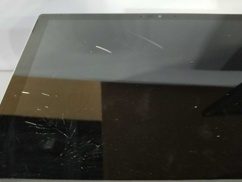 Surface Pro 5 - i5-7300U, 4GB RAM - READ