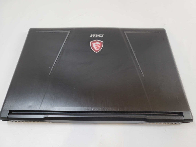 MSI Raider GE63 i7-8750H, 4GB GeForce GTX 1070, 16GB DDR4, 256GB + 1TB SSD