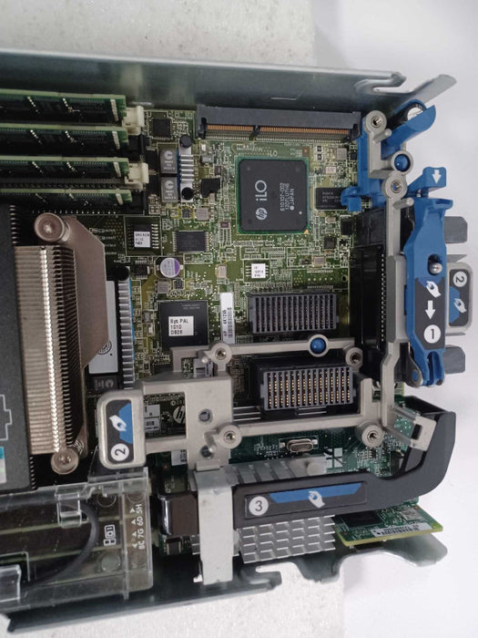HP ProLiant 460c Gen8 Blade 2x E5-2660 2.20GHz, 128GB DDR3 RAM, Read Q_