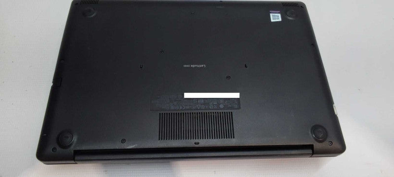 Dell Latitude 3590 15\\" Intel i7-8550U 16GB RAM 256GB SSD