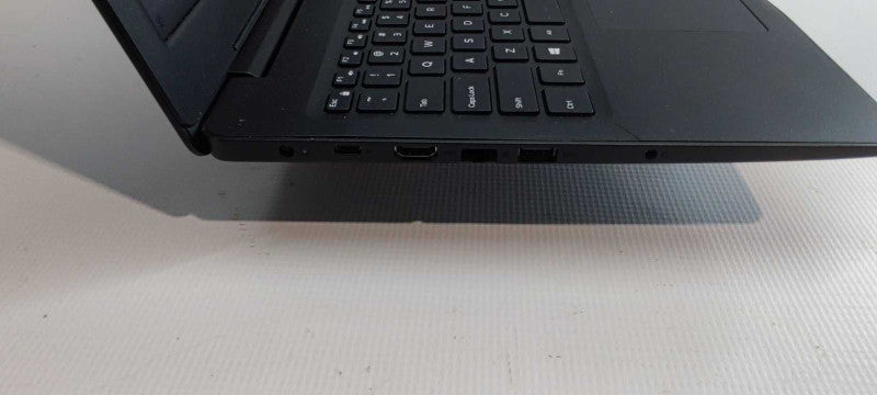 Dell Latitude 3590 15\\" Intel i7-8550U 16GB RAM 256GB SSD