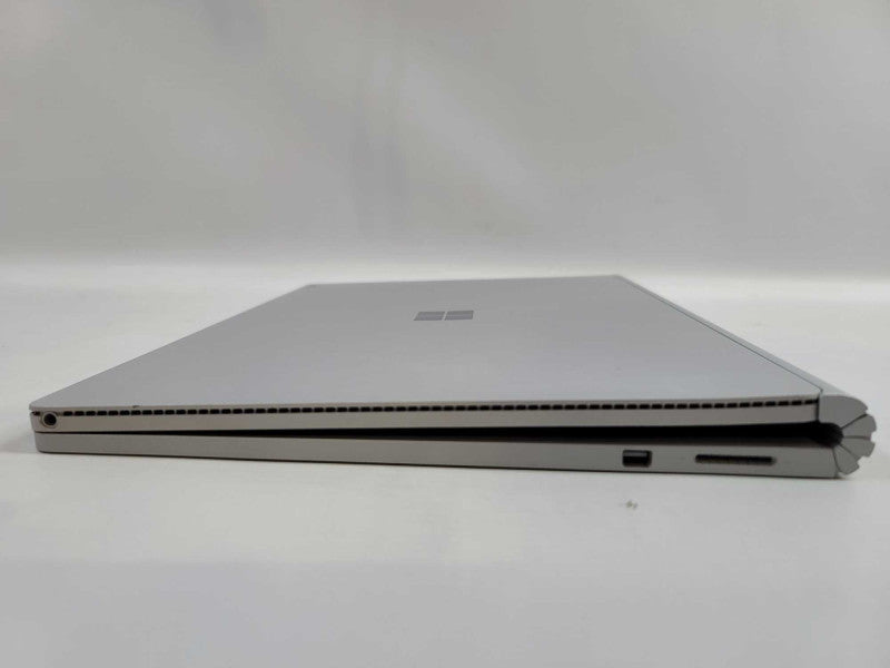 Microsoft Surface Book i5-6300U @ 2.4GHz, 8GB DDR3, 256GB SSD