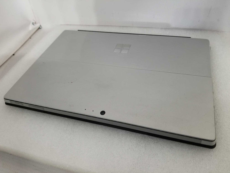 Microsoft Surface Pro 5 - i5-7300U 2.6GHz, 8GB RAM, 128GB SSD - READ
