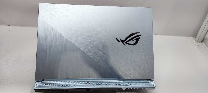ASUS ROG Strix GL731G i7-9750H 2.60GHz 32GB 1TB Gaming Laptop GTX 1650