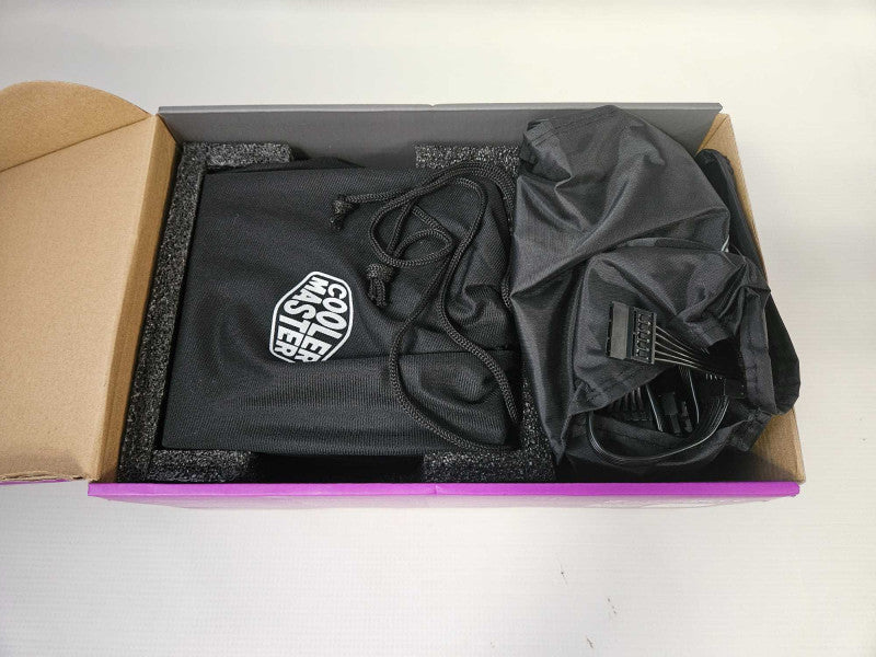 Cooler Master V850 Gold V2 Full Modular, 850W, 80+ Gold Efficiency )