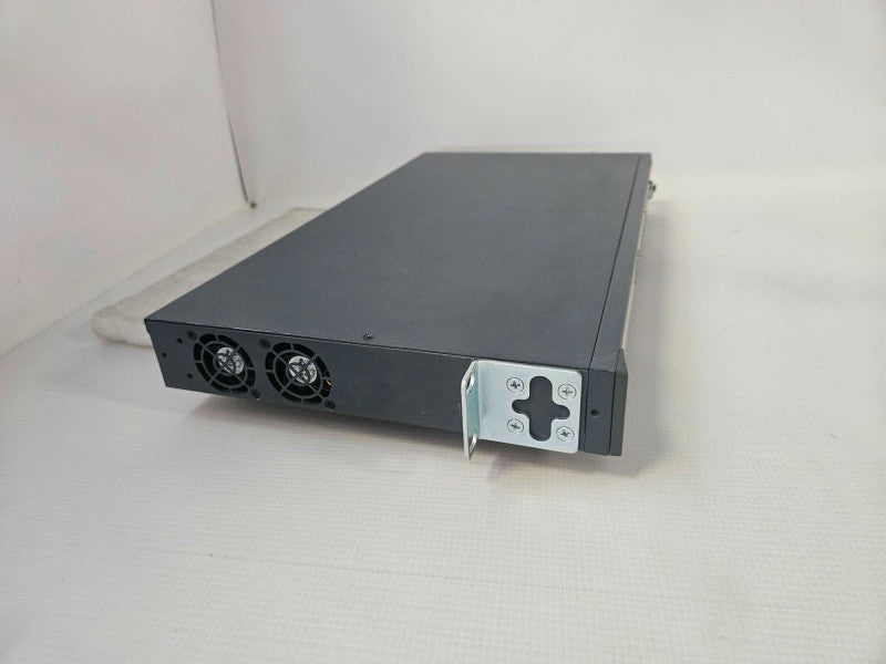 HP ProCurve 2520-24-PoE 24x 10/100 PoE RJ45 + 2x Combo RJ45/SFP J9138A )