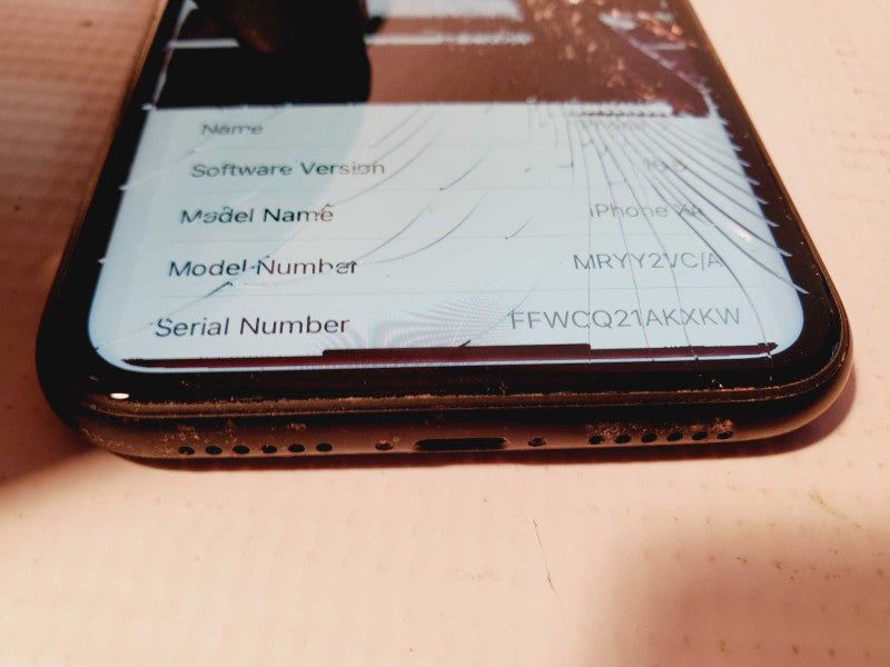 Apple iPhone XR - 128GB - Gray [Read] (