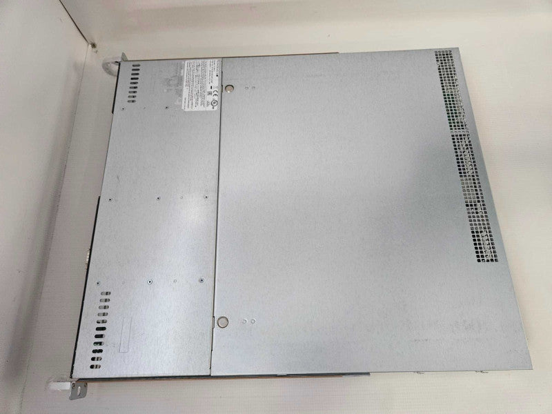 Supermicro CSE-813M-3 X10SLM-L E3-1220 v3 @ 3.10GHz 16GB RAM 1U Server )
