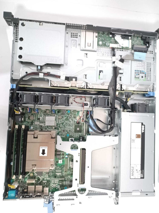 Dell OEMR R230, Xeon E3-1270v5 3.6GHz, 8GB DDR4, 3x HDD Caddies, No RAID _