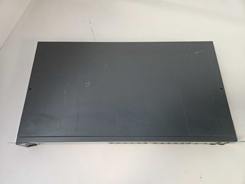 HP 2520-24 POE SWITCH J9138A MW3F4 )