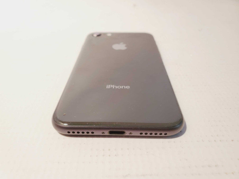 Apple iPhone 8 - 64GB - Gray Q(