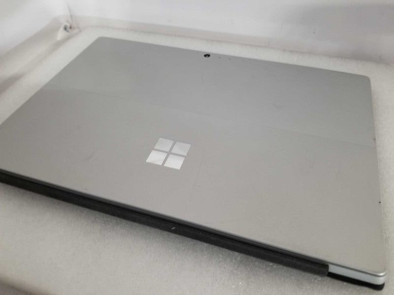 Surface Pro 5 - i7-7660U 2.5GHz, 8GB RAM, 256GB SSD