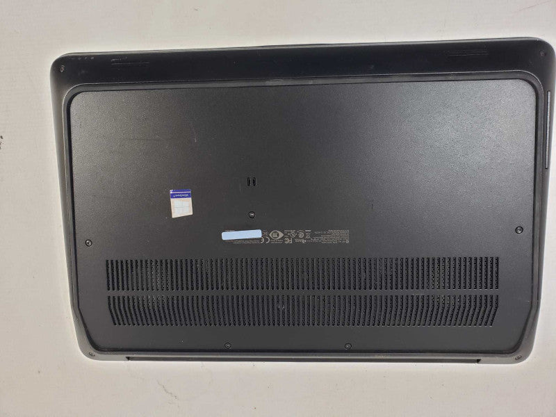HP ZBook 15 G4 intel Xeon E3-1505M @ 3.0GHZ /16GB Ram 256GB M.2