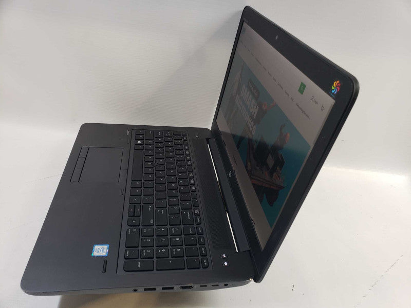 HP ZBook 15 G4 intel Xeon E3-1505M @ 3.0GHZ /16GB Ram 256GB M.2
