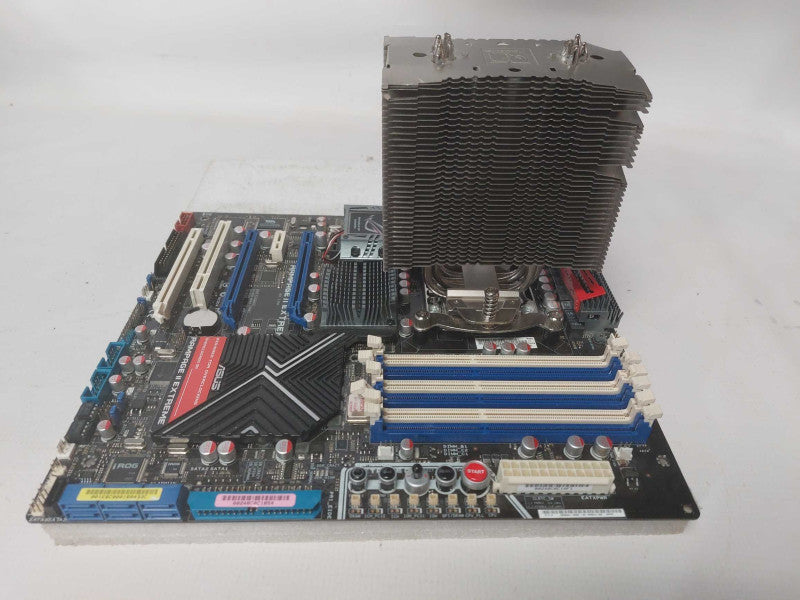 ASUS RAMPAGE II Extreme X58 1366 Motherboard w/ i7-975 CPU/ Fan