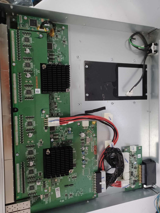 Ubiquiti Networks âUnifi USW-PRO-48-POE 48 Port Switch, No Power Supply, Read _
