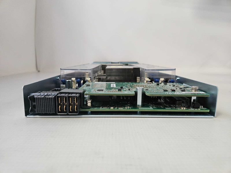 Cisco Ucs B200 M3 CTO Server Blade 2x Xeon E5-2665 @ 2.40GHz NO RAM Q)
