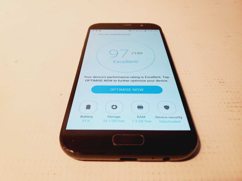 Samsung Galaxy A5 (2017) - 32GB - Black [Read] Q(