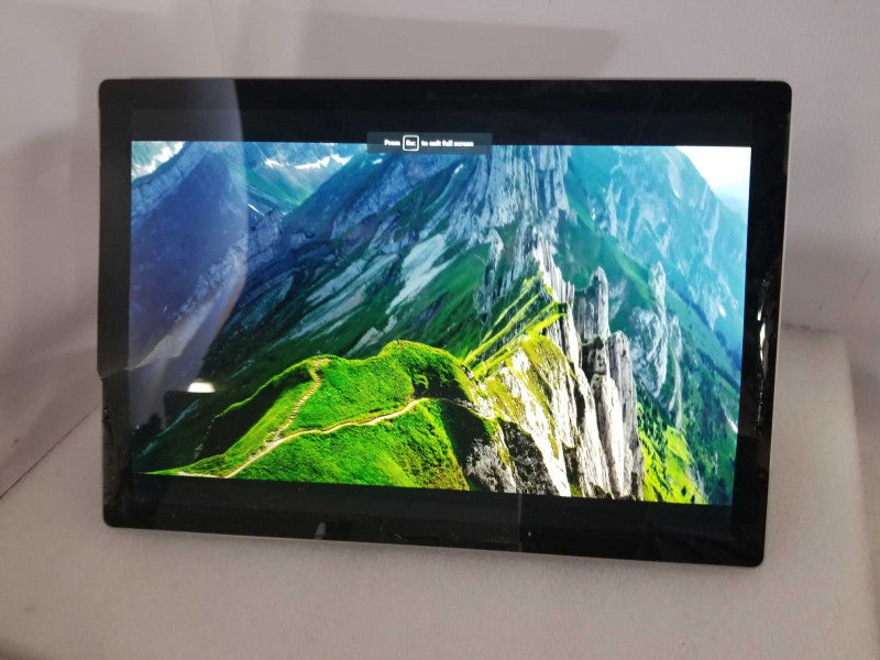 Microsoft Surface Pro 5 - i5-7300U 2.6GHz, 8GB RAM, 256GB SDD - READ