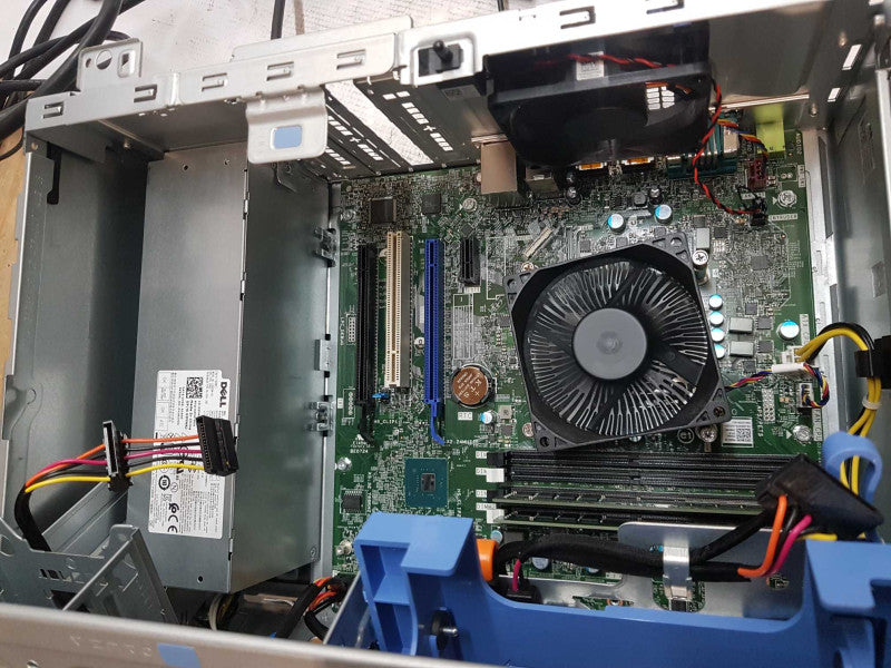 Dell Optiplex 7070 Tower - Intel i7-9700 @ 3.00 GHZ 16GB DDR4