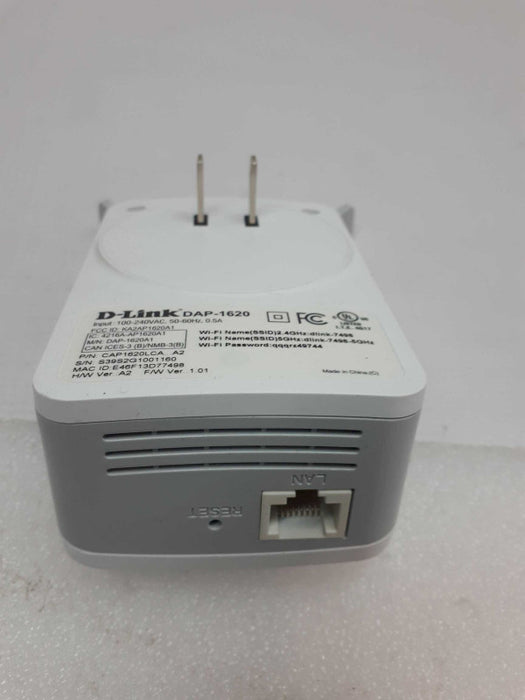 D-Link DAP-1620 WiFi Range Extender &