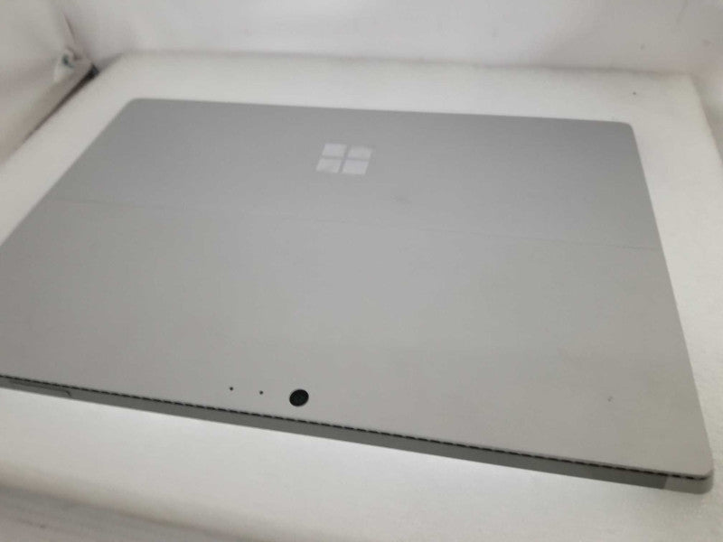 Microsoft Surface Pro 4 - i5-6300U 2.4GHz, 8GB RAM, 256GB RAM - READ