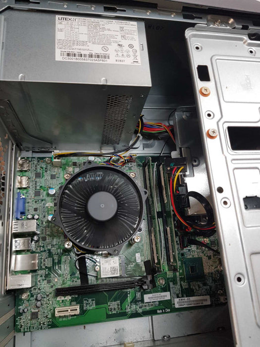 Acer Aspire TC-885 - Intel i5-8400 @ 2.80 GHZ 12GB DDR4