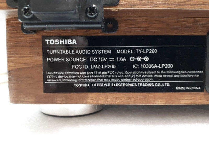 Toshiba - Bluetooth Stereo Turntable - Brown TY-LP200 &