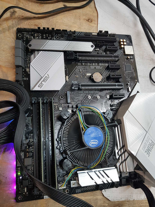 Asus Prime Z370-A - Intel i7-9700 @ 3.00 GHZ NO RAM