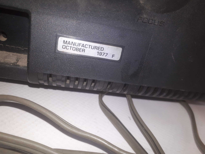 Vintage Toshiba october 1977  Blackstripe crt 18\\" tv