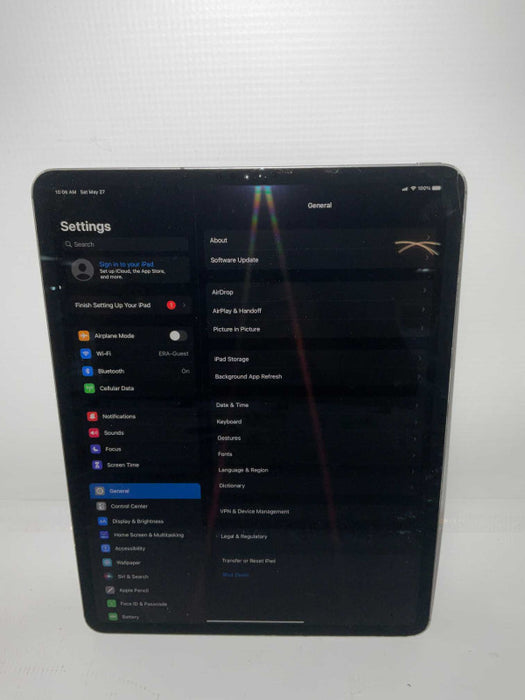 Apple iPad Pro 12.9 inch 3rd Gen 64GB READ -