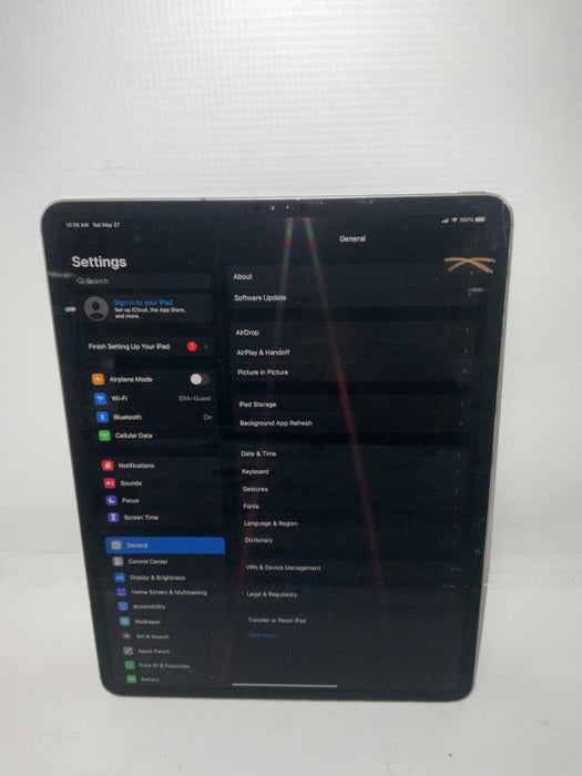 Apple iPad Pro 12.9 inch 3rd Gen 64GB READ -