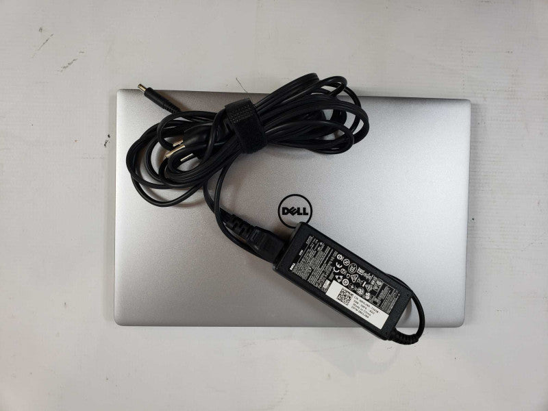 Dell XPS 13 9360 intel i7-7500U @ 2.70GHz / 8GB Ram / 256GB M.2