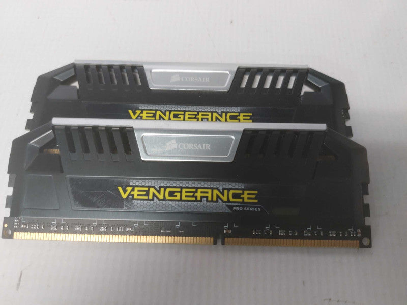 Corsair Vengeance Pro Series 16GB (2x8GB) DDR3 1600 MHz