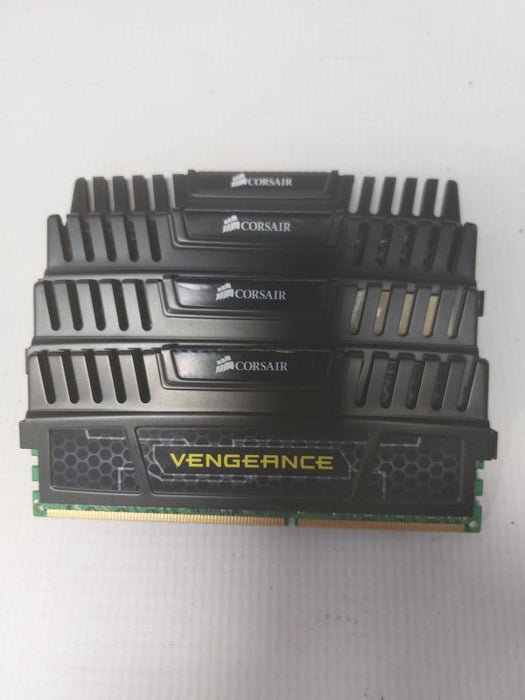 Corsair Vengance DDR3 32GB(4X8GB) 1600MHz Q