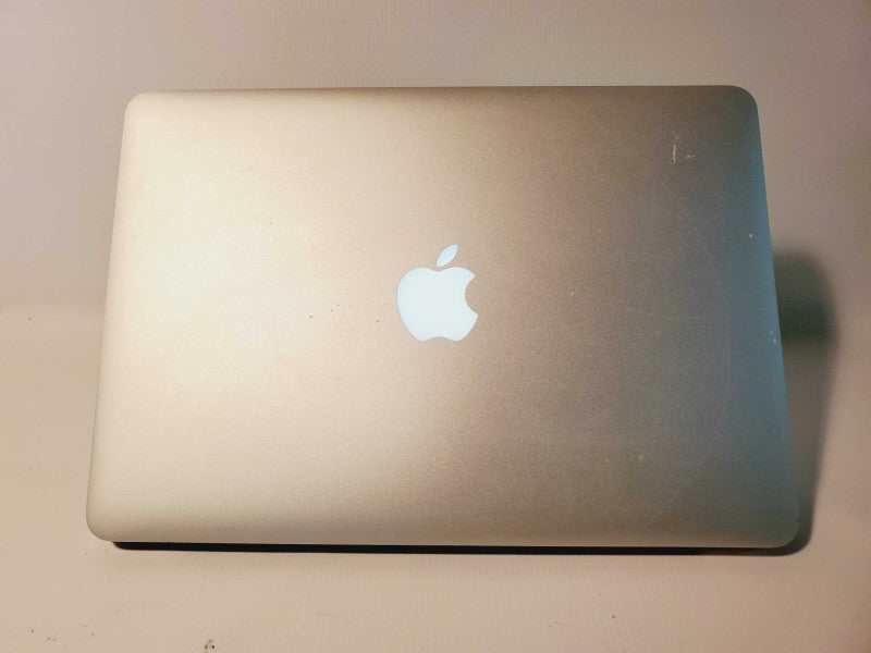 MacBook Pro 2013 Core i5-4258U @ 2.4GHz 8GB DDR3 120GB SSD 13\\" (