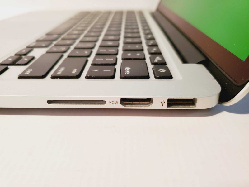 MacBook Pro 2013 Core i5-4258U @ 2.4GHz 8GB DDR3 120GB SSD 13\\" (
